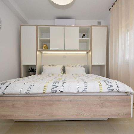 Apartment Matanovi Dvori-1 By Interhome Vir Eksteriør billede