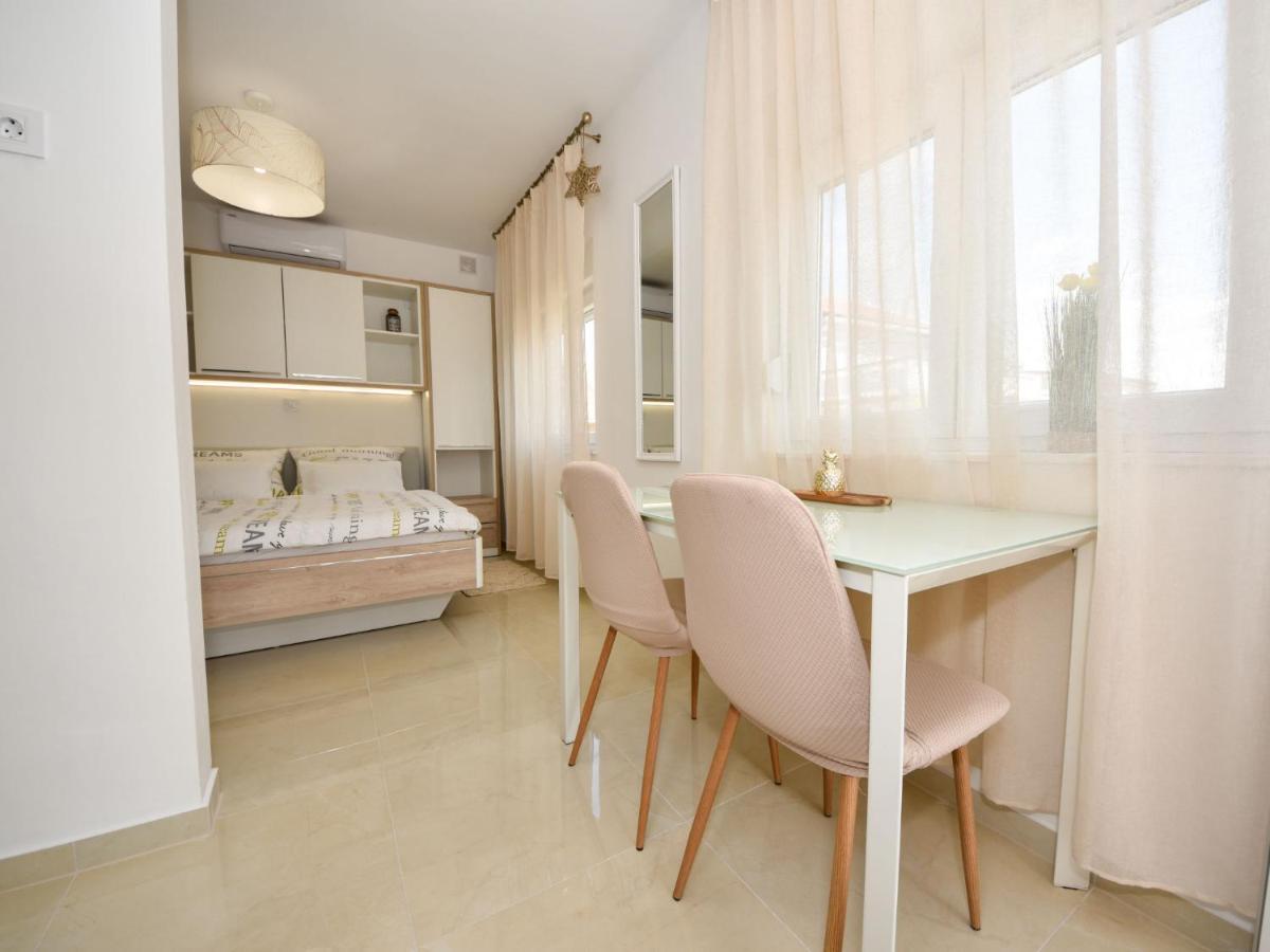 Apartment Matanovi Dvori-1 By Interhome Vir Eksteriør billede