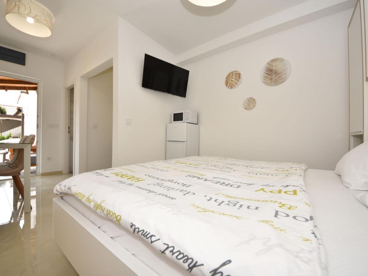 Apartment Matanovi Dvori-1 By Interhome Vir Eksteriør billede